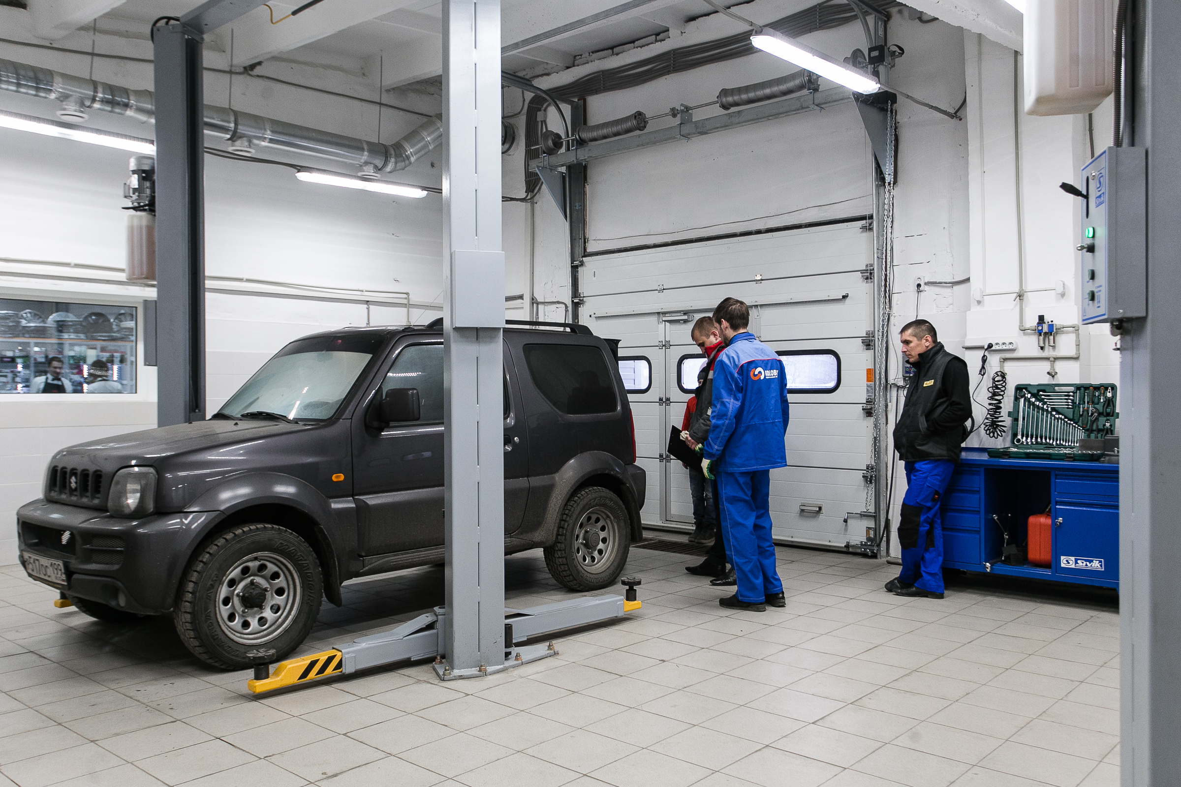 Шиномонтаж в автосервисе KOLOBOX